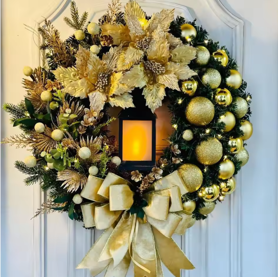 Snowman Fruit and Nut Christmas Wreath, 45 cm