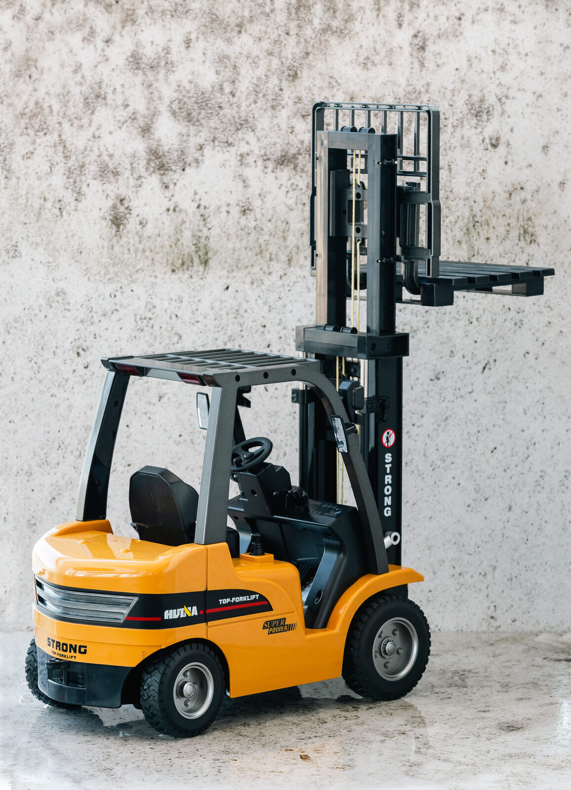 1:10 Scale 2.4G 8-Channel Metal Remote Control Forklift Construction
