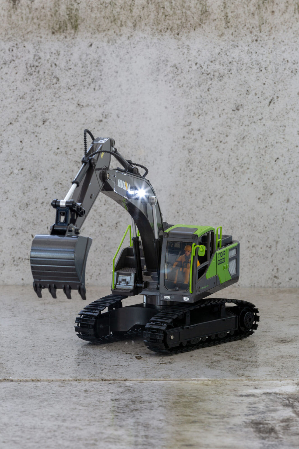 1:18 Scale 13-Channel Alloy Remote Control Excavator Construction