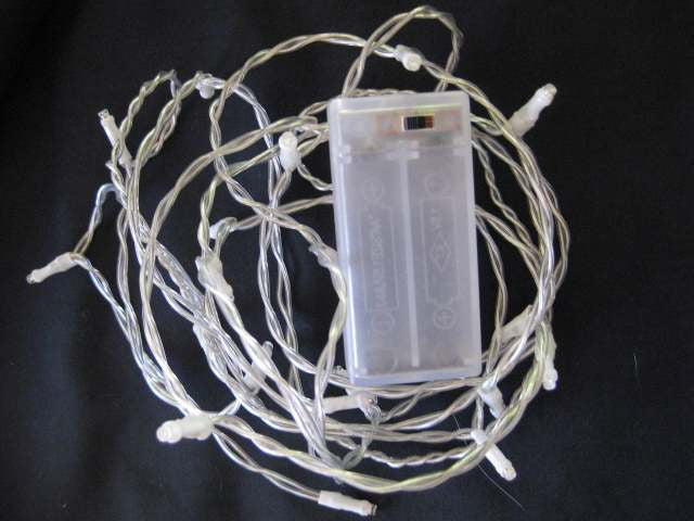 1 Set of 20 LED Plain Artic White Bulb Battery Powered String Lights