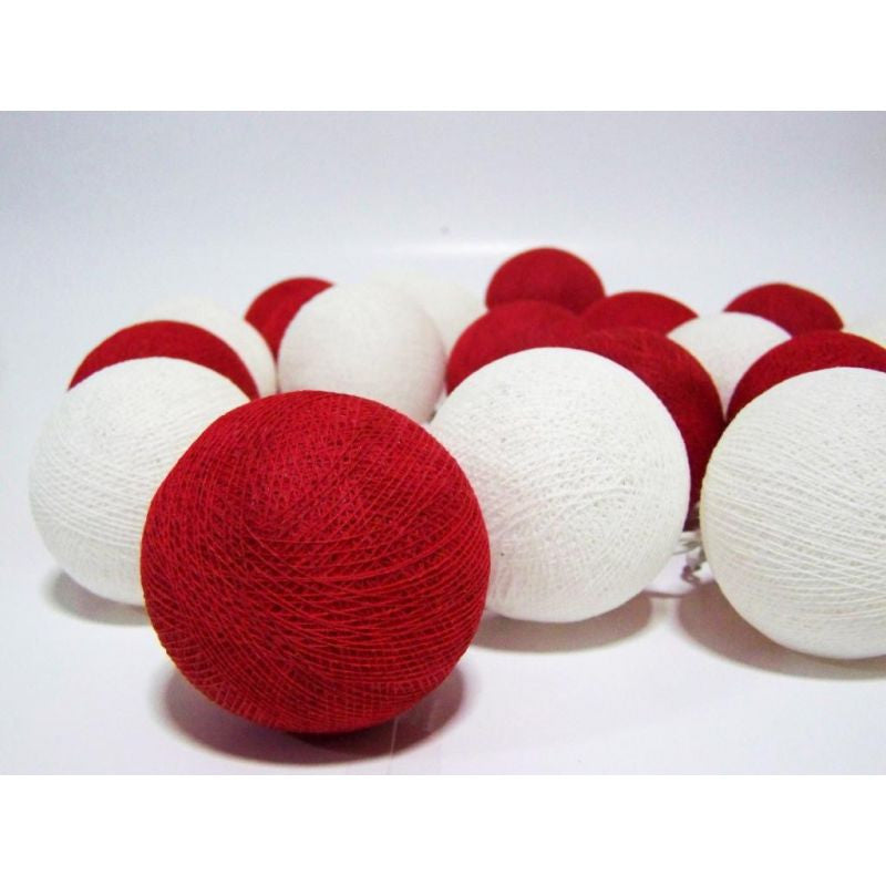 1 Set of 20 LED Red White 5cm Cotton Ball Battery String Lights