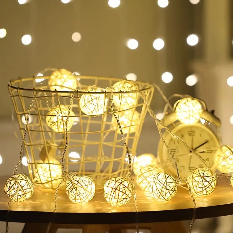 1 Set of Yellow 5cm Rattan Cane 20 Ball Battery Power 3m String