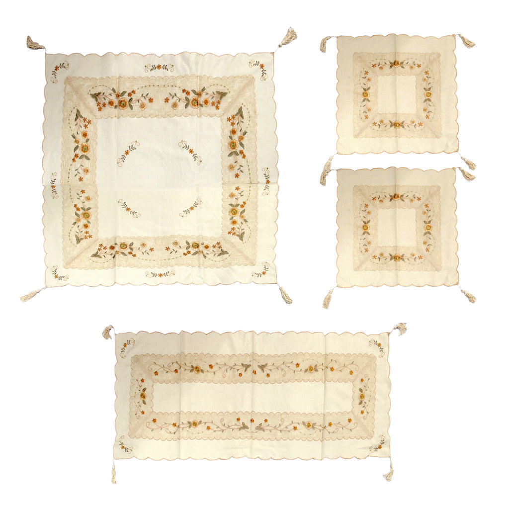 Embroidered Daisy Table Linen Set, 4 Pieces