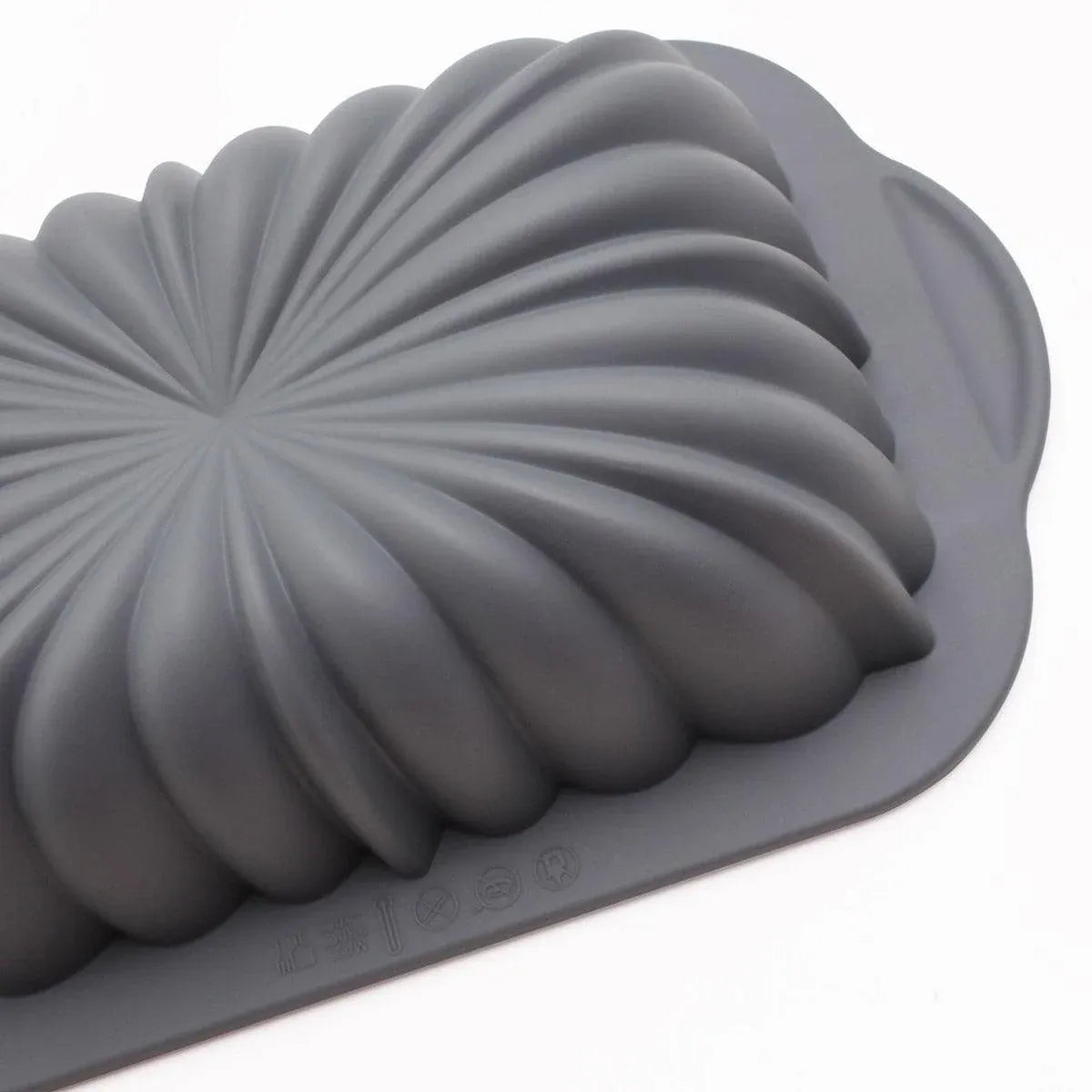 Rectangular Flower Pattern Cake Pan, Grey