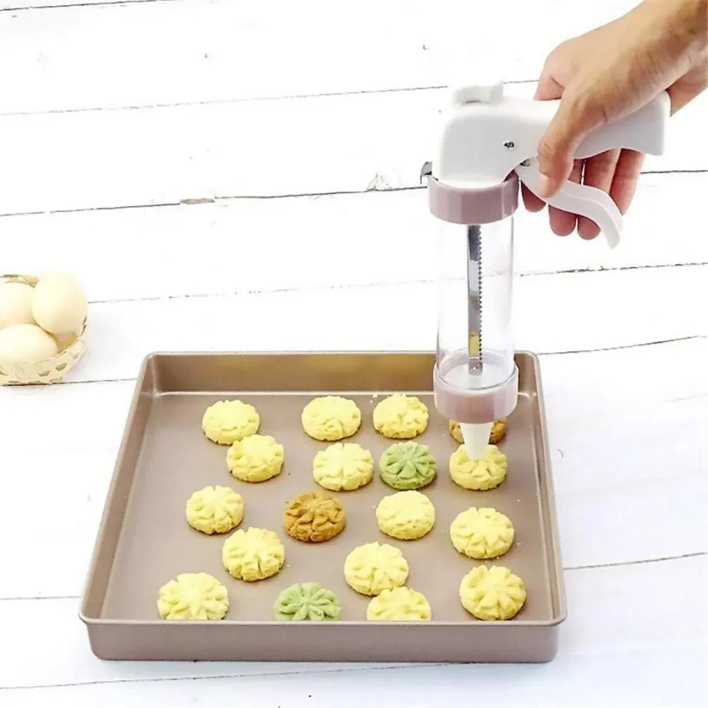 Manual Cookie Press and Decorating Kit, 20 Pieces