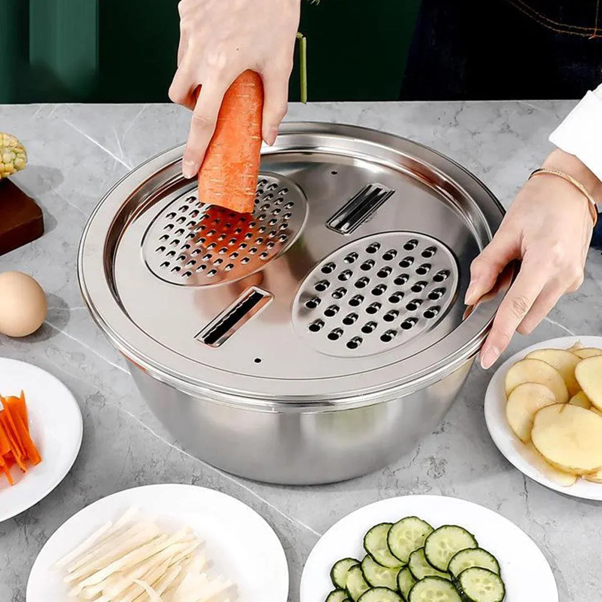 Stainless Steel 3-in-1 Colander Basin with Grater and Slicer, 25.5 cm