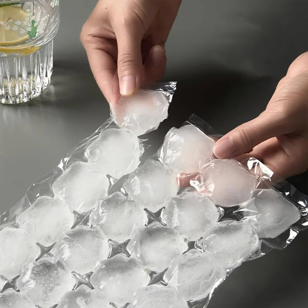 Disposable Self-Sealing Ice Cube Bags with Funnel, 100 Pack