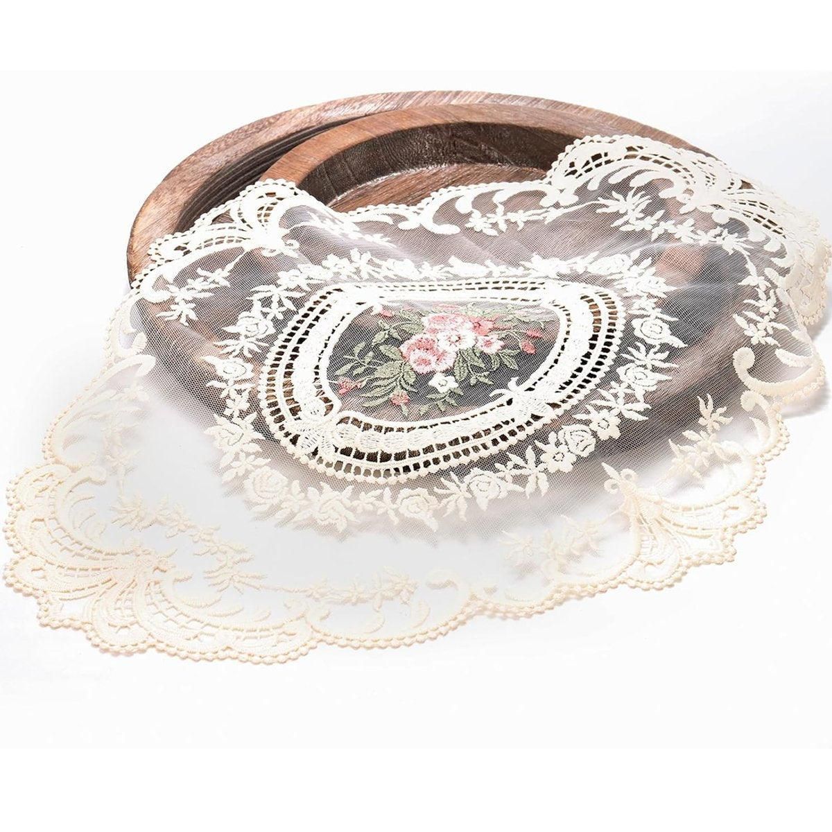 Retro Lace Oval Placemats, Pack of 4, 31 x 42 cm