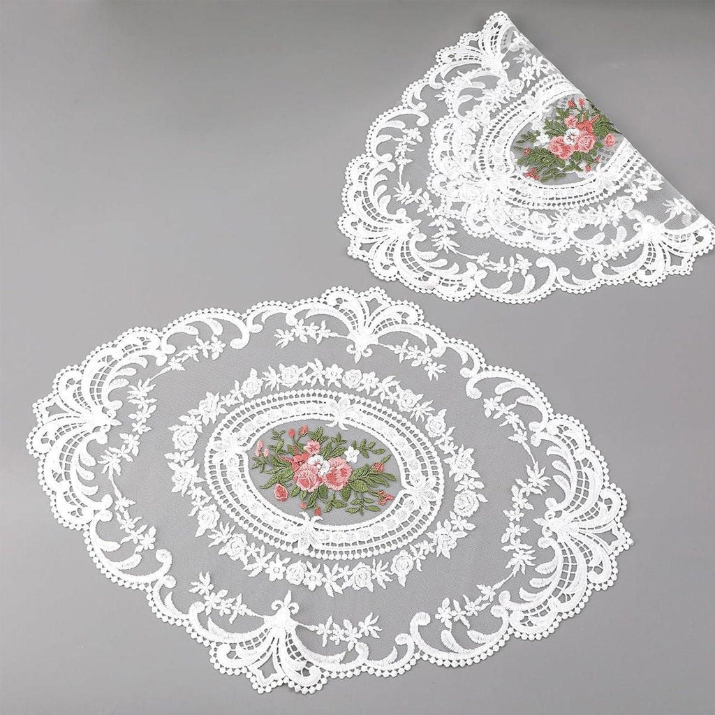 Retro Lace Oval Placemats, Pack of 4, 31 x 42 cm