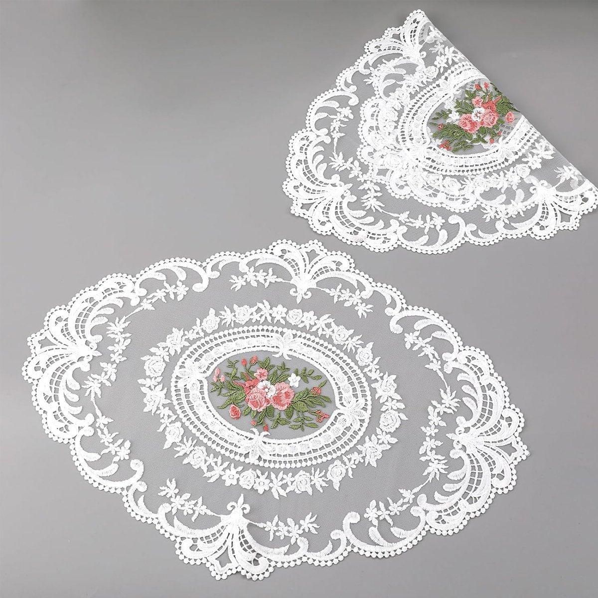 Retro Lace Oval Placemats, Pack of 4, 31 x 42 cm