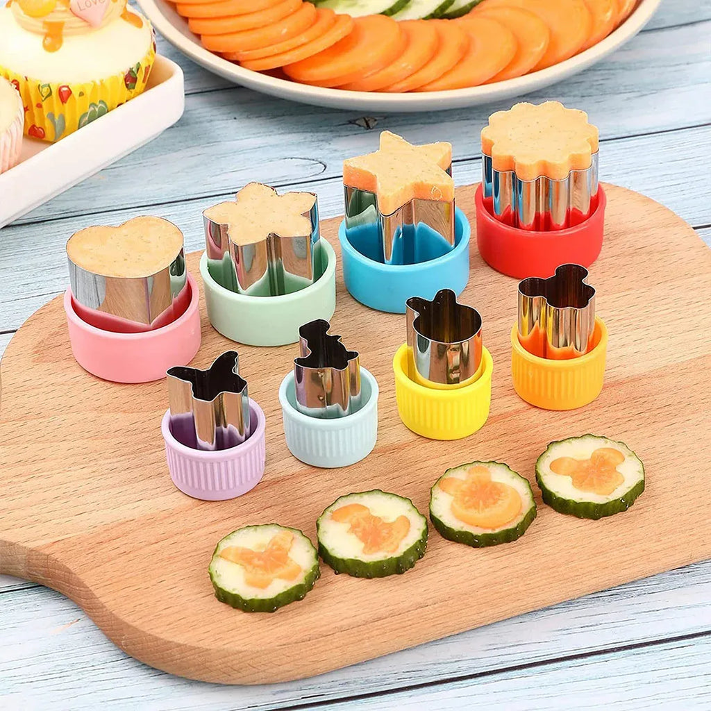 Cartoon Sandwich and Cookie Cutter Set, 12 Pieces