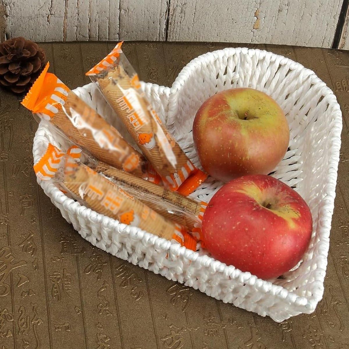 Heart-Shaped Woven Paper Rope Basket, 27.5 x 25.5 cm