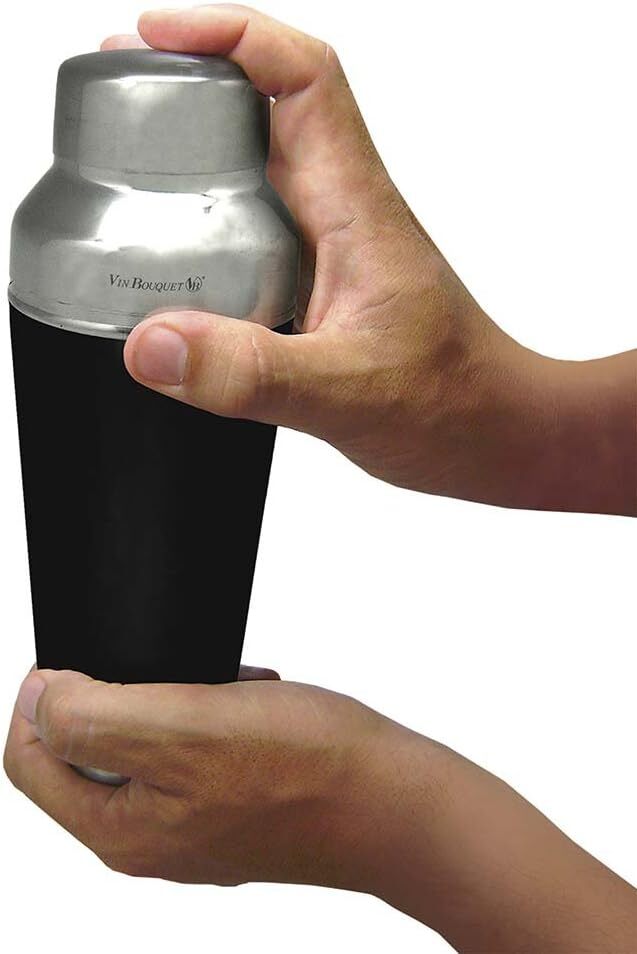 700ml Vin Bouquet Cocktail Shaker with Strainer in Silver/Black