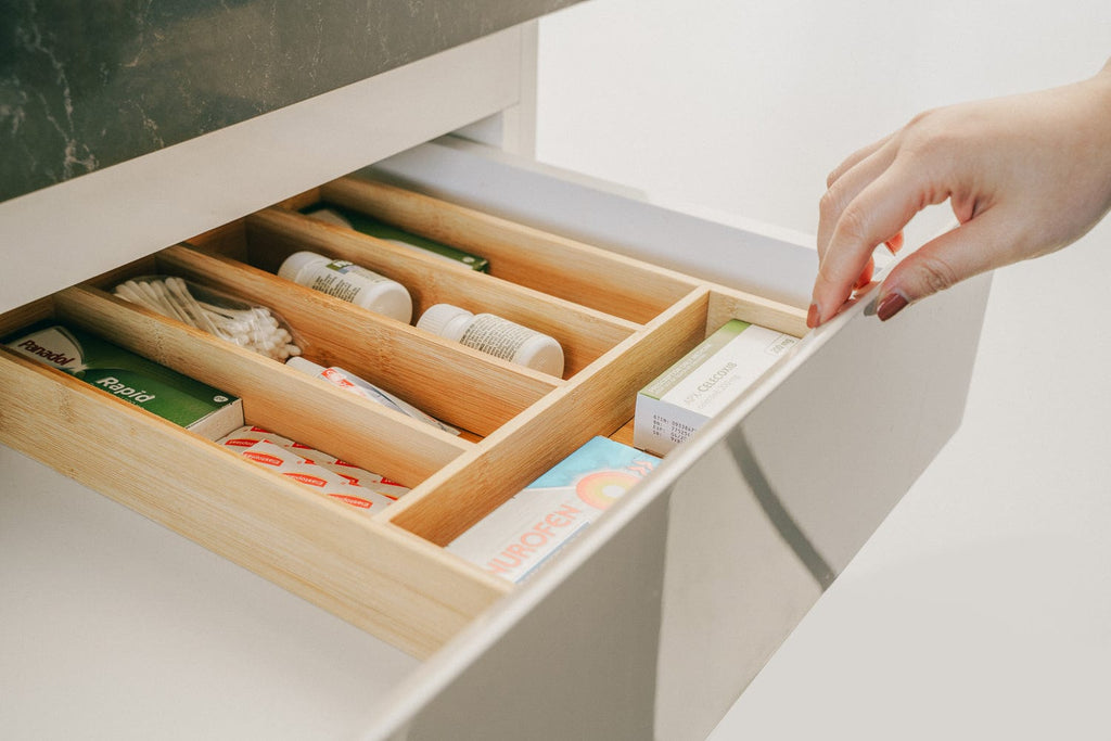 Extendable Bamboo Cutlery Tray, 35 x 25 cm