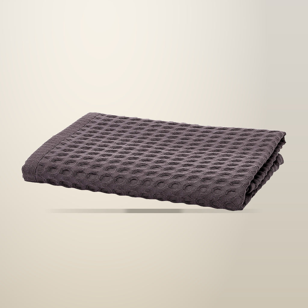 Aquanova Erin Cotton Waffle Bath Towel, 70 x 140 cm, on a plain cream background