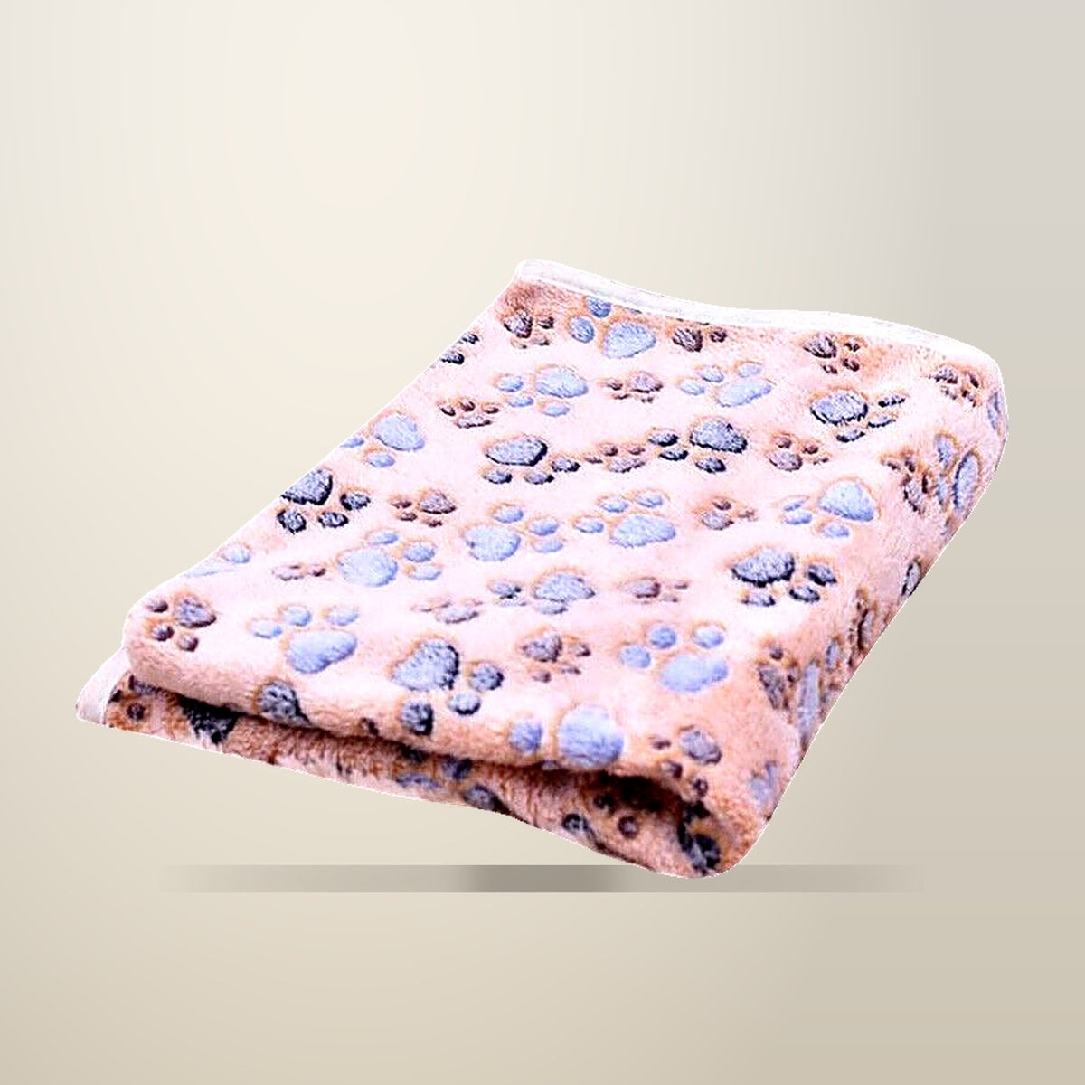 Fleece Pet Blanket, 104 x 76 cm, on a plain cream background